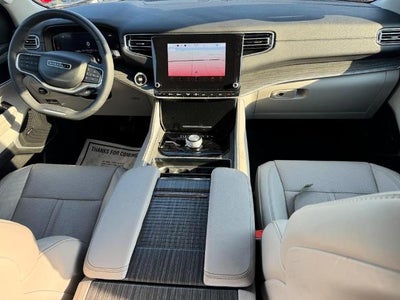 2024 Jeep Wagoneer L Series II 4x4