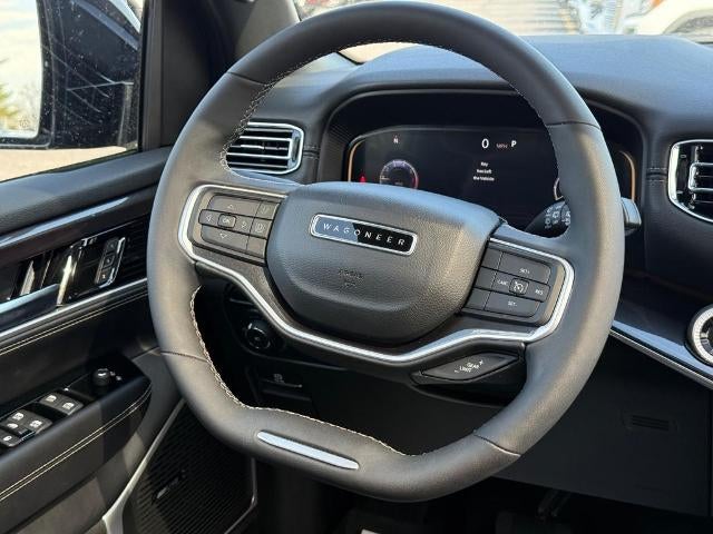 2024 Jeep Wagoneer Base