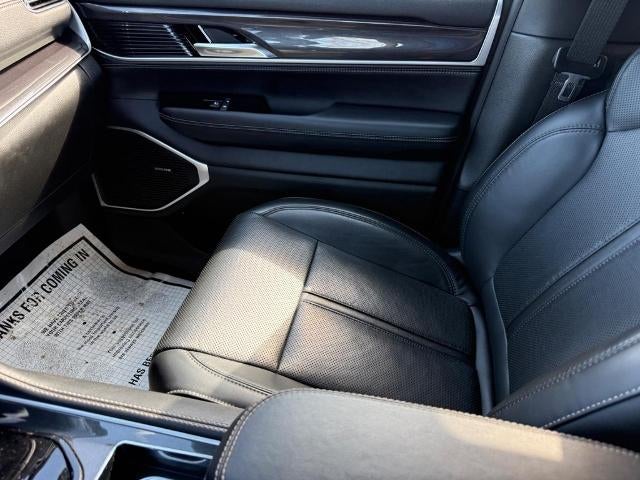 2024 Jeep Wagoneer Base