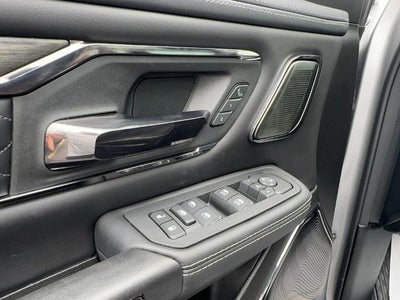2025 RAM 1500 Limited Crew Cab 4x4 5'7" Box