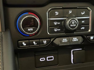 2023 Chevrolet Suburban High Country