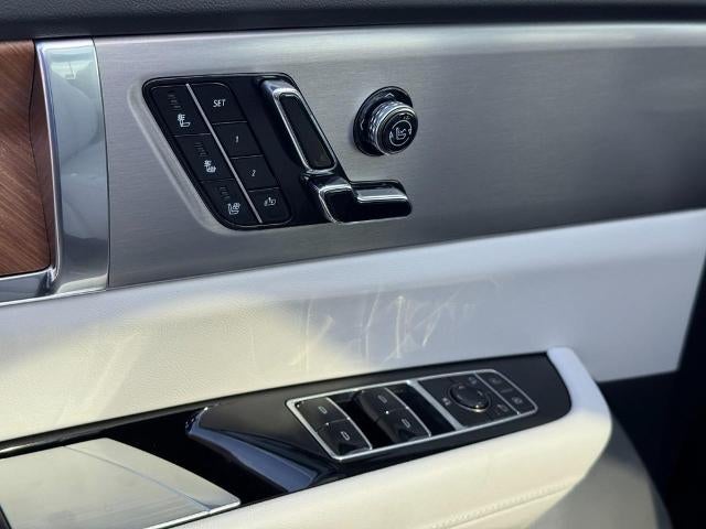 2027 Cadillac VISTIQ Sport