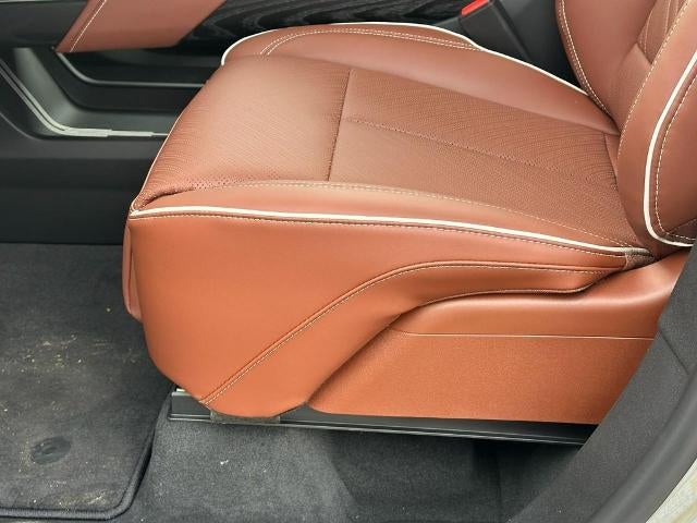 2026 Cadillac VISTIQ Platinum