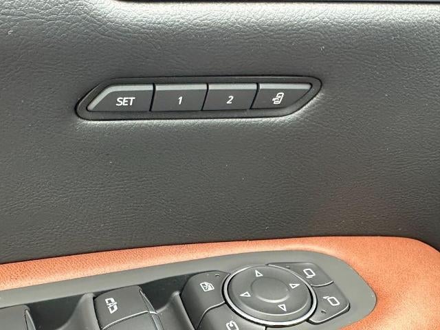 2025 Cadillac XT5 Sport