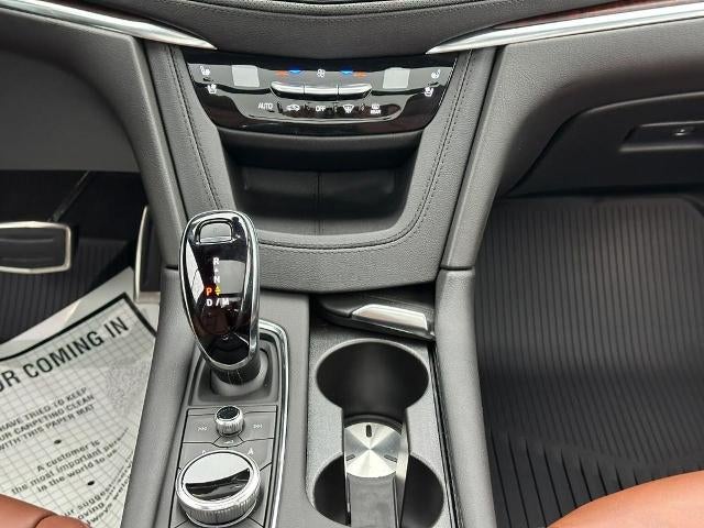 2025 Cadillac XT5 Sport