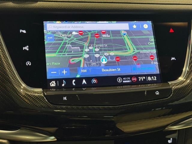 2025 Cadillac XT6 Sport