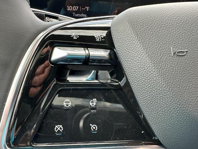 2024 Cadillac LYRIQ Sport 2