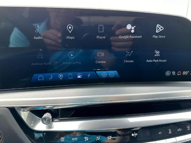 2024 Cadillac LYRIQ Sport 2