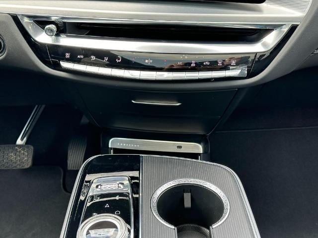 2024 Cadillac LYRIQ Sport 2