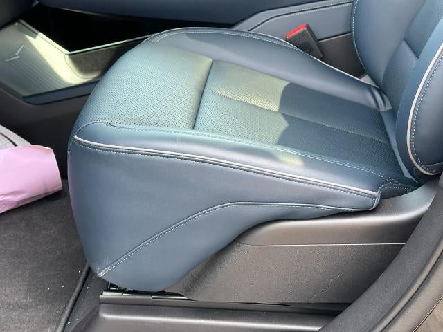 2025 Cadillac ESCALADE IQ Luxury 2