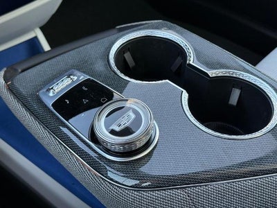 2025 Cadillac OPTIQ Luxury 2