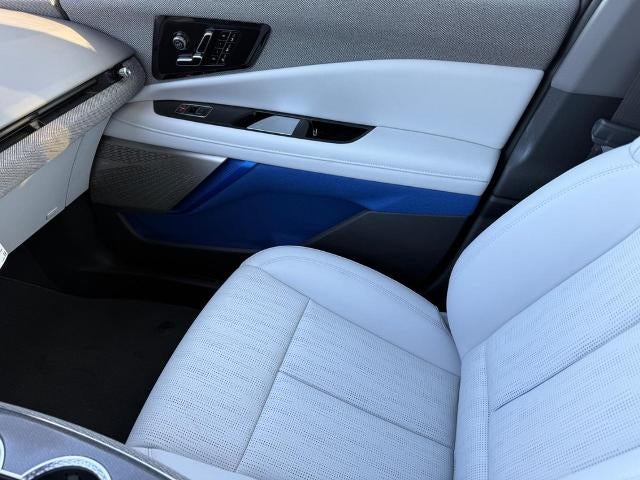 2025 Cadillac OPTIQ Luxury 2