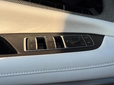 2025 Cadillac OPTIQ Luxury 2