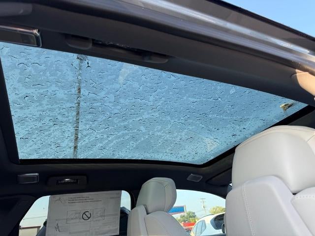 2025 Cadillac OPTIQ Luxury 2