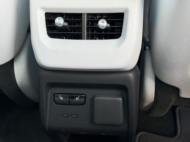 2025 Cadillac OPTIQ Luxury 2