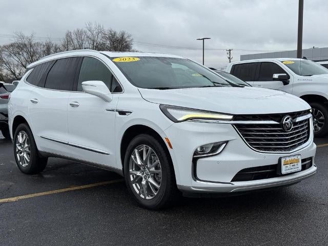 2023 Buick Enclave Essence