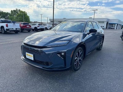 2025 Toyota Crown Signia XLE