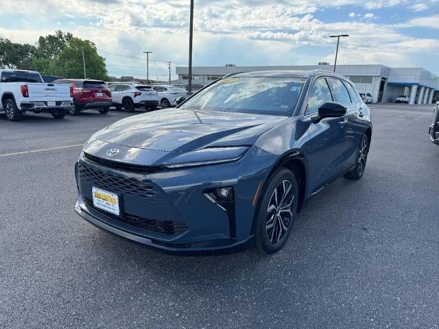 2025 Toyota Crown Signia XLE